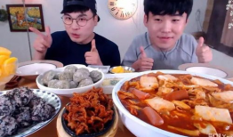 吃美食视频,跟随视频探寻各地特色佳肴